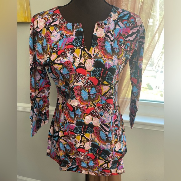 New nwt rising international butterfly top shirt sz all sizes  L XL $48 - Picture 1 of 4